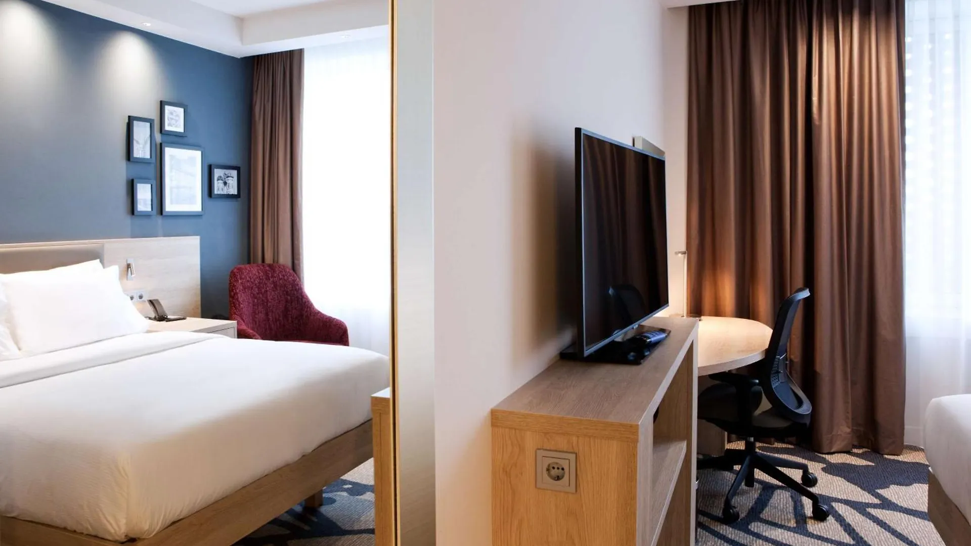 Hampton By Hilton Munich City Center East 3*,  Germany