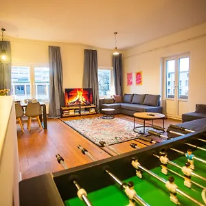 120qm-city-loft-tischkicker.hamburg-hotels-de.com/