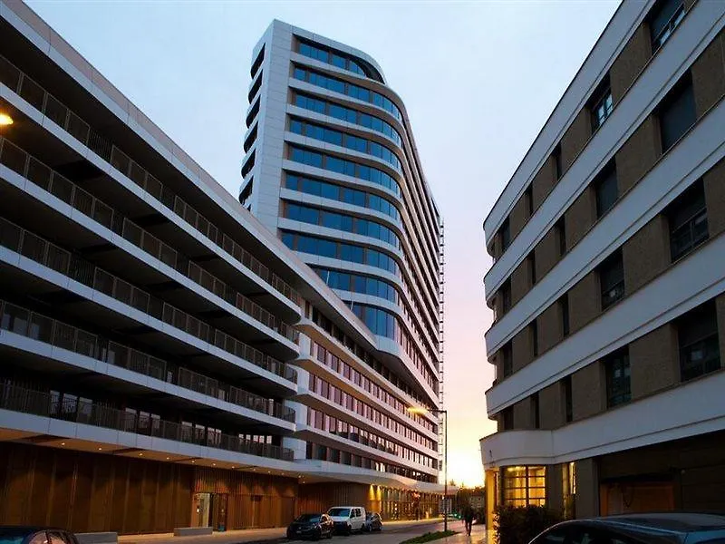 Hampton By Hilton Munich City Center East 3*,