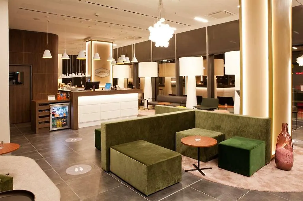Otel Hampton By Hilton Munich City Center East